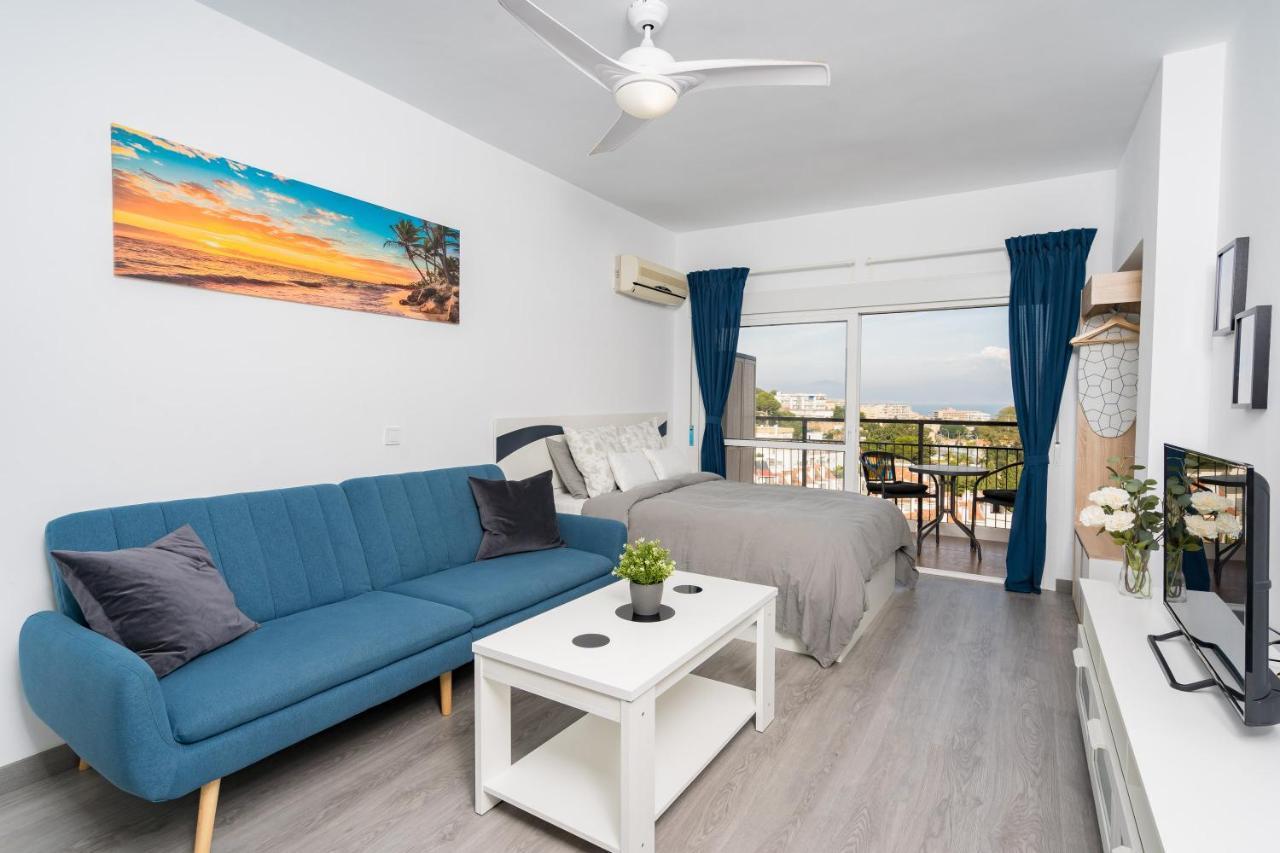 Holiday Rentals Piscina, Playa Parking A 5 Min Caminando Del Puerto De 베날마데나코스타 외부 사진
