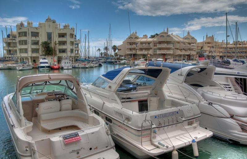 Holiday Rentals Piscina, Playa Parking A 5 Min Caminando Del Puerto De 베날마데나코스타 외부 사진